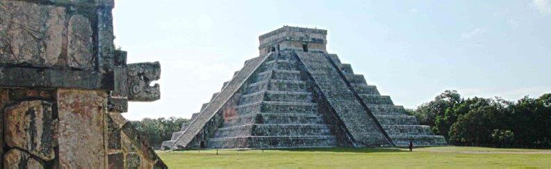 Chich�n Itz� - El Castillo by Dorothy and Bill Bell