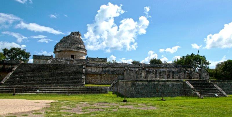 Chich�n Itz� - The Observatory by Dorothy and Bill Bell