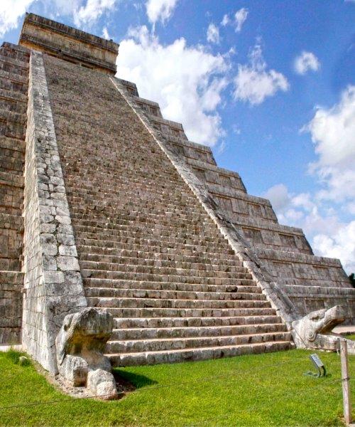 Chich�n Itz� - El Castillo by Dorothy and Bill Bell