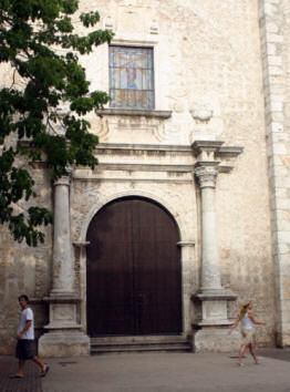 Merida Photography by Bil Bell