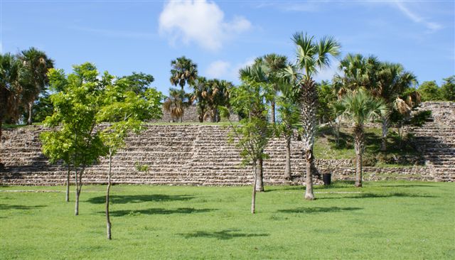 El Tigre  Mayan Archeological Site Campeche Mexico Photographs by Bill Bell