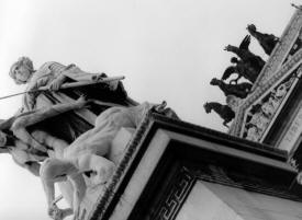 a different angle More Italy - Rome, Florence, Venice,  Ancient Roman towns ...photography by Bill Bell