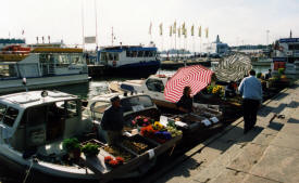 Sales from a boat elsinki Europe Photography, the early years - Italy, Finland and Amsterdam by Bill and Dot Bell