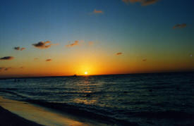 Sunset Isla Mujeres Quintana Roo, Mexico Photography By Bill and Dot Bell